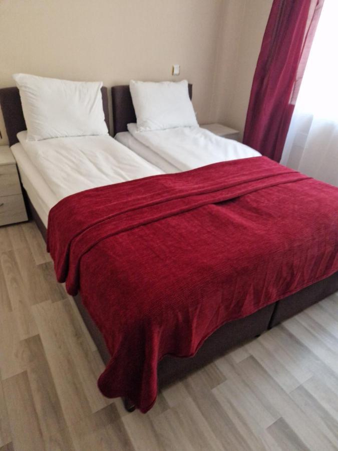 Hotel Leda София Экстерьер фото