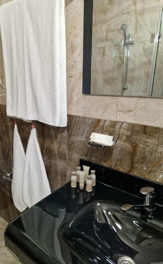 Hotel Leda София Экстерьер фото